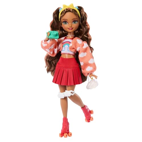 Barbie Dream Besties Puppe und Accessoires, bewegliche Barbie Teresa“ Rollschuh-Modepuppe mit blondem Haar, 9 Zubehörteile zum Thema Videospiel, JFX98 von Barbie