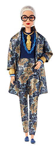 Barbie FWJ28 Signature Styled by Iris Apfel Collector Puppe für Sammler, Modeikone mit blauem Outfit, ab 6 Jahren Barbie FWJ28 Signature Styled by Iris Apfel Collector Puppe für Sammler, Modeikone mit blauem Outfit, ab 6 Jahren von Barbie