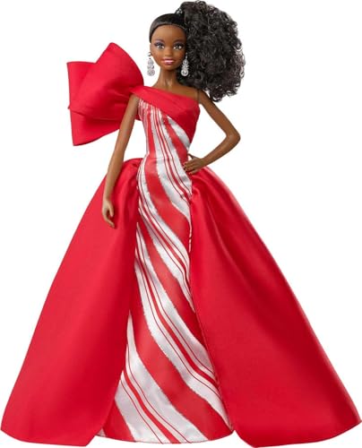 Barbie FXF02 Signature Holiday Barbie Puppe brünett mit Zopf Barbie FXF02 Signature Holiday Barbie Puppe brünett mit Zopf von Mattel