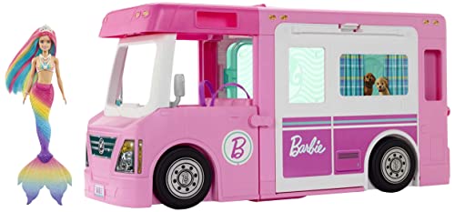 Barbie GHL93-3-in-1 Super Abenteuer-Camper mit Zubehör, Camping Wohnwagen für Puppen & GTF89 - Dreamtopia Regenbogenzauber Meerjungfrauen-Puppe mit Regenbogenhaaren und Farbwechsel-Funktion von Barbie