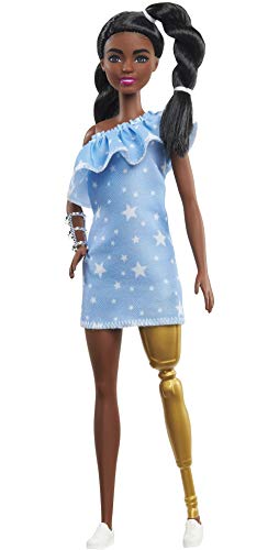 Barbie GYG09 - Fashionistas Puppe 146 (schwarzhaarig) mit Beinprothese, 2 gedrehten Zöpfen und Kleid mit Sternenmuster, Spielzeug ab 3 Jahren von Barbie