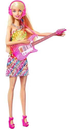 Barbie GYJ21 - Bühne frei für große Träume Malibu Puppe (ca. 30 cm groß, blond) mit Melodien aus dem Film, Lichtern, Mikrofon und Accessoires, Geschenk für Kinder ab 3 Jahren von Barbie