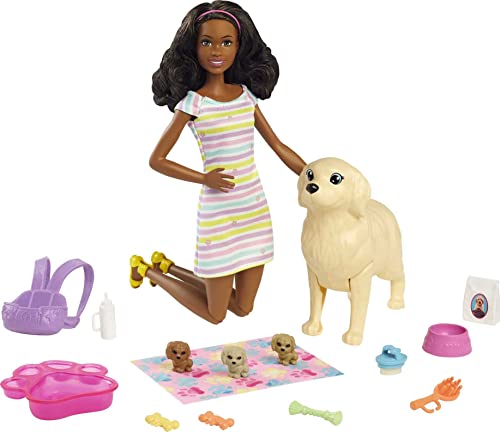 Barbie Newborn Pups Playset, schwarze Barbie-Puppe mit Barbie-Hund-Set, inkl. 3 Welpen, 10+ Barbie-Zubehörteile, Farbwechseleffekte, inkl. Barbie-Puppe, Geschenk für Kinder, Spielzeug ab 3 Jahre,HCK76 von Barbie