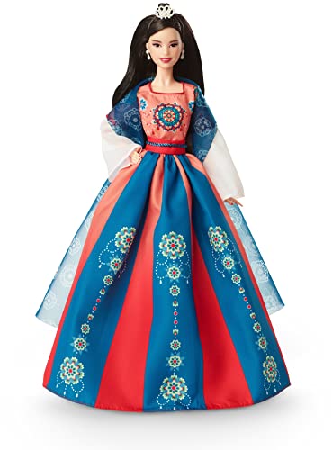 Barbie Lunar New Year, Signature Doll, Lunar New Year Doll mit schwarzen Haaren, traditionelles Lunar New Year Kleid, Accessoires, inkl Puppe, Sammelfiguren,HJX35 von Barbie