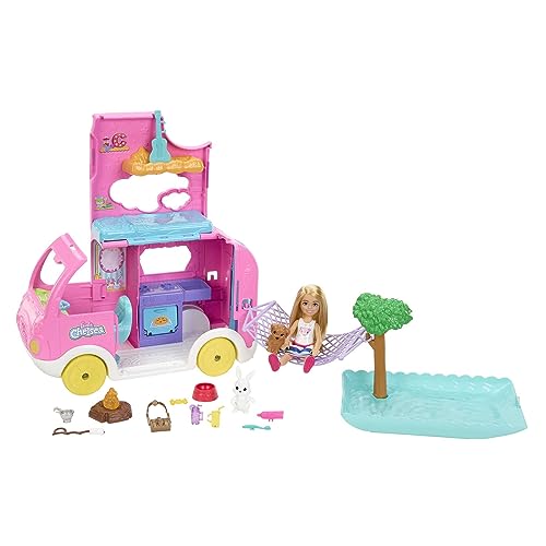 BARBIE Chelsea 2-in-1-Camper - Spielzeugfahrzeug mit Pool, Hängematte und Essbereich, für fantasievolles Spielen und Geschichtenerzählen, ab 3 Jahren, HNH90 von Barbie