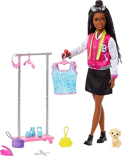 Barbie Brooklyn Filmset-Spielset - Puppe und Zubehör für kreatives Spielen, inklusive Kleiderständer, Kleiderbügel und thematischen Teilen, für Kinder ab 3 Jahren, HNK96 von Barbie