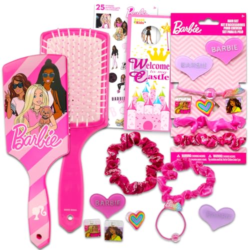 Barbie Haarzubehör-Set für Kinder – Bündel mit Barbie Haarbürste, Barbie Haargummis, Aufklebern und mehr | Barbie Haarschmuck für Mädchen Barbie Haarzubehör-Set für Kinder – Bündel mit Barbie Haarbürste, Barbie Haargummis, Aufklebern und mehr | Barbie Haarschmuck für Mädchen von Barbie