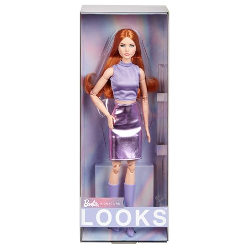 Barbie Looks Puppe, Sammelfigur Nr. 20 mit roten Haaren und moderner Y2K-Mode, lavendelfarbenes Oberteil und Kunstlederrock mit kniehohen Stiefeln, HRM12 von Barbie