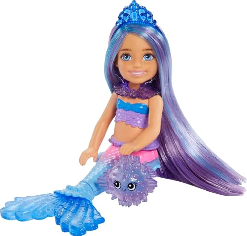 Barbie Mermaid Power, Chelsea Puppe, Meerjungfrau Puppe, Chelsea mit blauem & lila Haar, Krone, Meerjungfrauenschwanz, Zubehör, Geschenk für Kinder ab 3 Jahre,HHG57 von Barbie