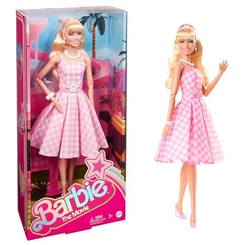 Barbie Puppe, Barbie the movie doll, in rosa weissem Kleid und Gänseblümchen Halskette, Barbie Margot Robbie, Sammlerstück, Spielzeug ab 3 Jahre, HPJ96 von Barbie