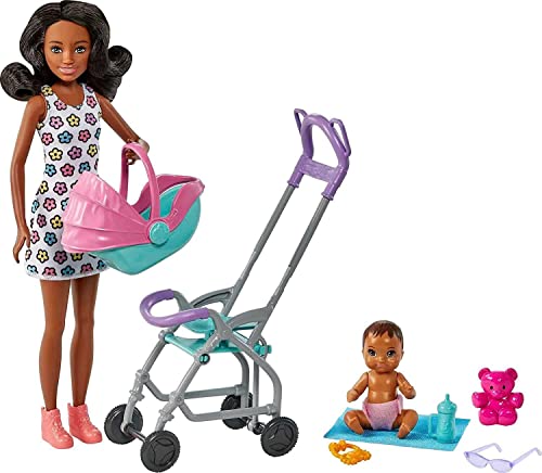 Barbie Skipper Babysitter Inc, Skipper mit schwarzen Haaren, Baby mit braunen Haaren, Kinderwagen, Babytrage, Zubehör, inkl. 2 Puppen, Geschenk für Kinder, Spielzeug ab 3 Jahre,HHB68 von Barbie