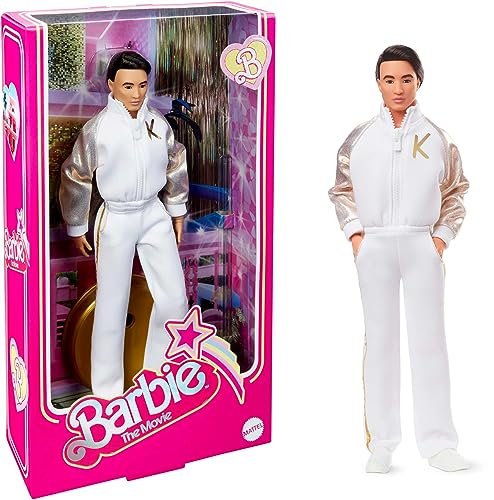 Barbie The Movie Signature Ken in White and Gold Trainingsanzug Exclusive Doll HPK04 Gold, weiß von Barbie
