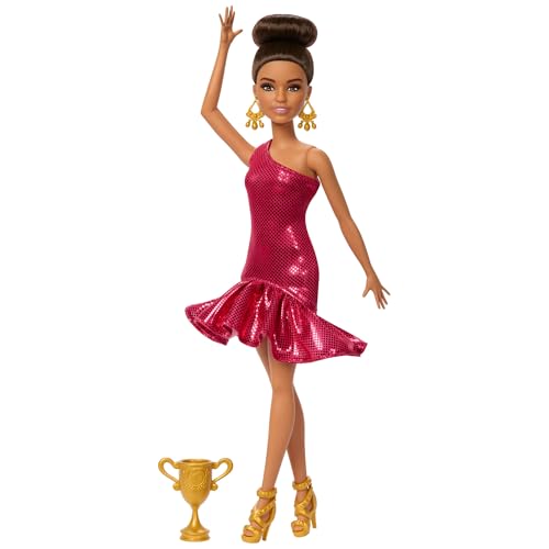 Barbie Turniertänzerin-Modepuppe mit rotem Rüschenkleid, Tanzschuhen, braunen Haaren und Tanzpokal-Zubehör, JFR09 Barbie Turniertänzerin-Modepuppe mit rotem Rüschenkleid, Tanzschuhen, braunen Haaren und Tanzpokal-Zubehör, JFR09 von Barbie
