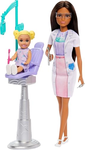Barbie Zahnarztpuppe mit brünettem Modepuppe mit blauem Kleid und Laborkittel, 1 Kinderpuppe, medizinisches Arztmöbel & Zubehör von Barbie