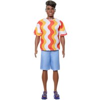 MATTEL HRH23 Barbie Fashionista Ken-Puppe - Red and Orange Shirt von Barbie