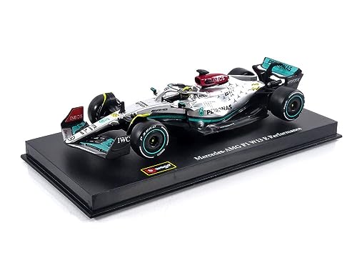 Bburago Mercedes AMG Petronas F1 Team W13 (2022): Modellauto im Maßstab 1:43, 44 Lewis Hamilton, mit Fahrer, Hardcase, Silber (18-38066H) von Bburago