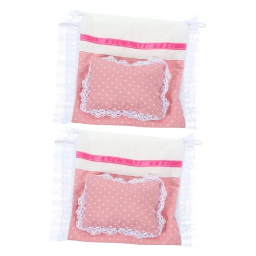 Beaupretty 2 Sätze Dollhouse Bettwäsche Set mit Kissen und Decke Teiliges Zubehör für Puppenhaus Schlafzimmer Rosa Mini Bettwäsche für Puppenmöbel Langlebige Materialien Bettlaken und Quilt Beaupretty 2 Sätze Dollhouse Bettwäsche Set mit Kissen und Decke Teiliges Zubehör für Puppenhaus Schlafzimmer Rosa Mini Bettwäsche für Puppenmöbel Langlebige Materialien Bettlaken und Quilt von Beaupretty