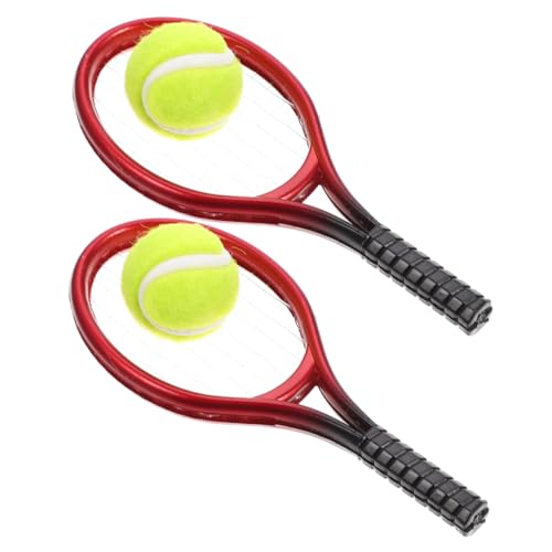 Beaupretty 2 Sätze Mini Tennis Racket Set für Puppenhaus mit Mini Tennisbällen Realistisches Sportzubehör für Kreative Spielfiguren Dekoration Fördert Bewegung und Fantasie Beaupretty 2 Sätze Mini Tennis Racket Set für Puppenhaus mit Mini Tennisbällen Realistisches Sportzubehör für Kreative Spielfiguren Dekoration Fördert Bewegung und Fantasie von Beaupretty