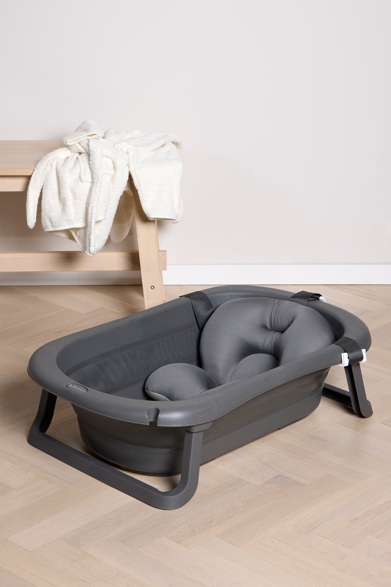 Beemoo CARE Assist Badewanne inkl. Badestütze, Deep Grey von Beemoo