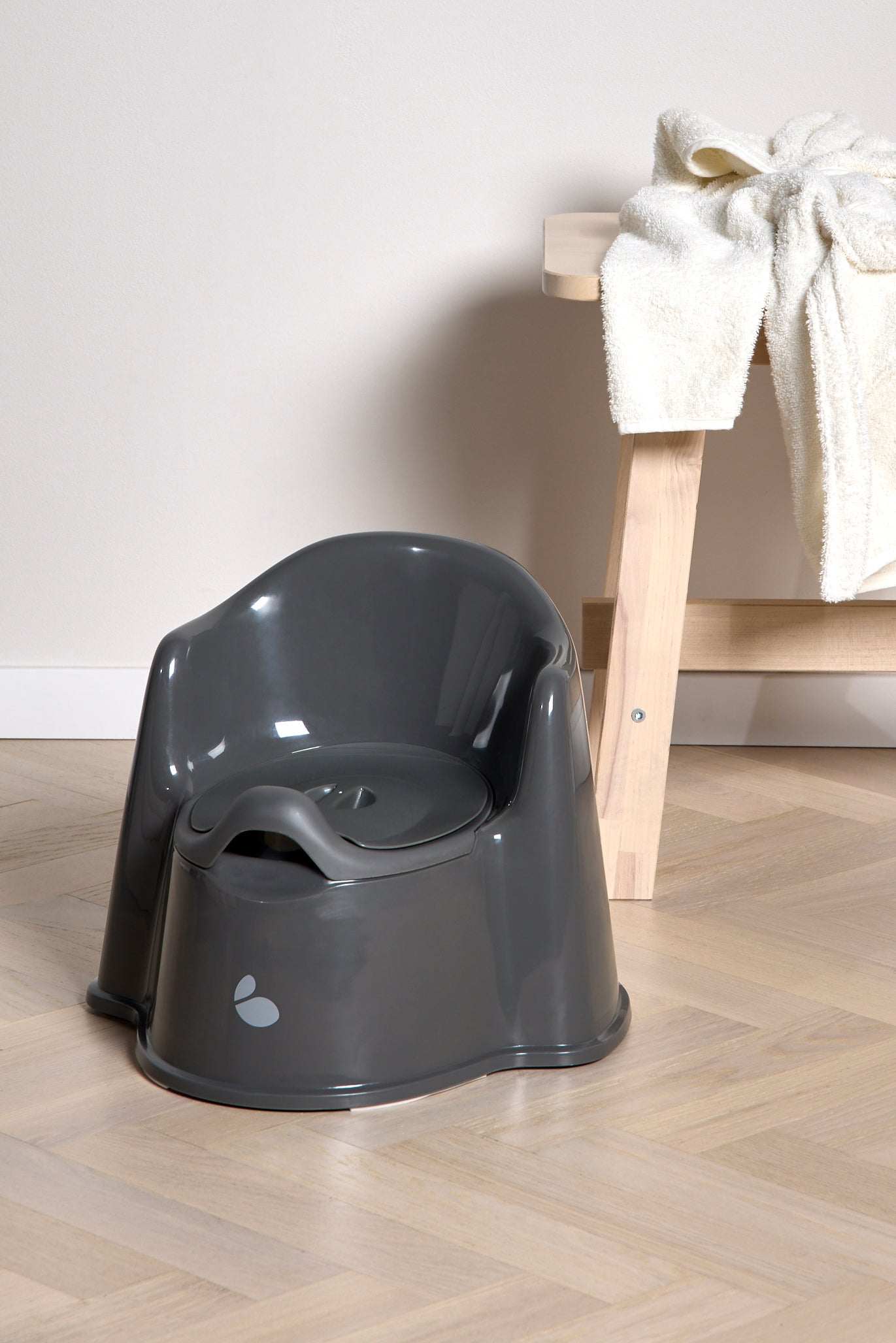 Beemoo CARE Assist Töpfchen, Deep Grey von Beemoo