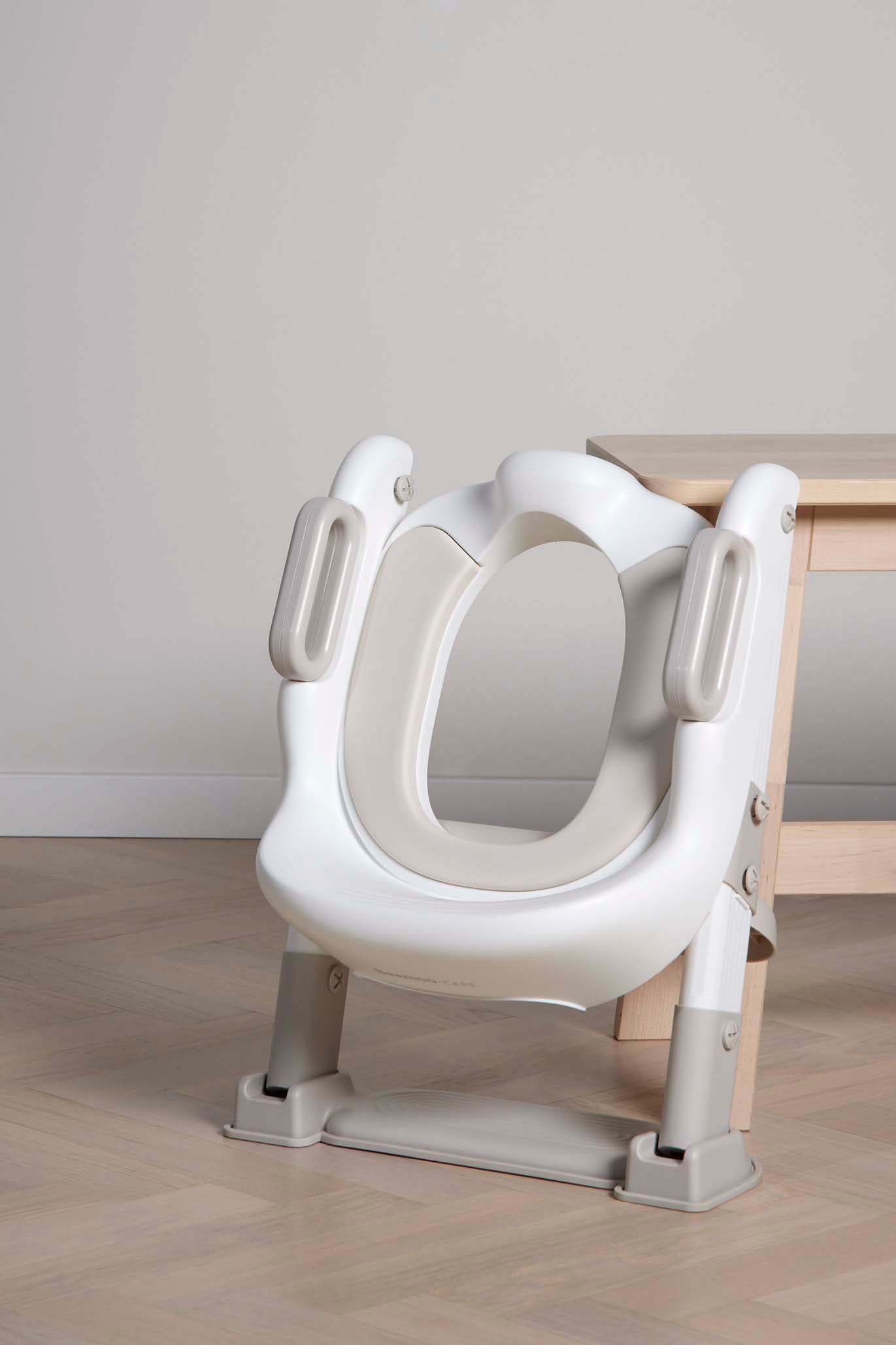 Beemoo CARE Assist Toilettensitz CARE mit Leiter, Beige Beemoo CARE Assist Toilettensitz CARE mit Leiter, Beige von Beemoo