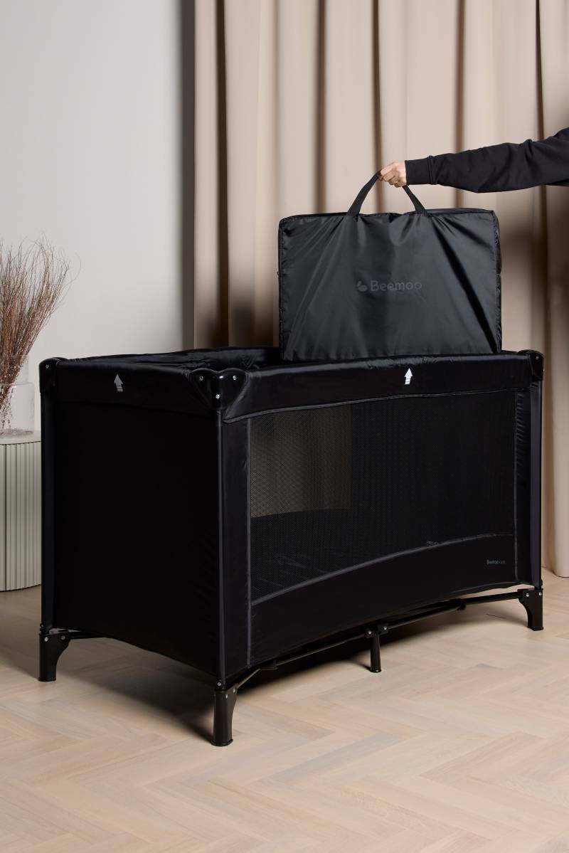 Beemoo CARE Reisebett inkl. Matratze, Black von Beemoo