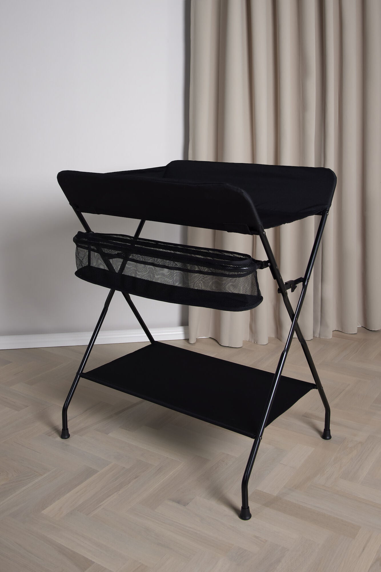Beemoo CARE Wickeltisch, Schwarz Beemoo CARE Wickeltisch, Schwarz von Beemoo