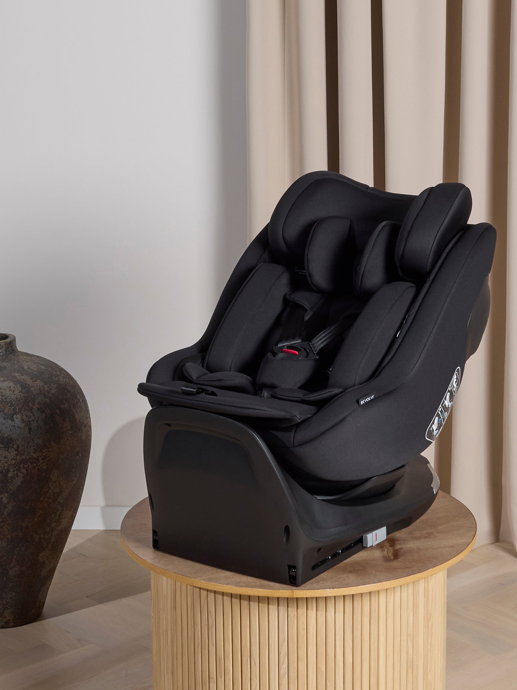 Beemoo Revolve i-Size Kindersitz inkl. Basis, Black Stone Beemoo Revolve i-Size Kindersitz inkl. Basis, Black Stone von Beemoo