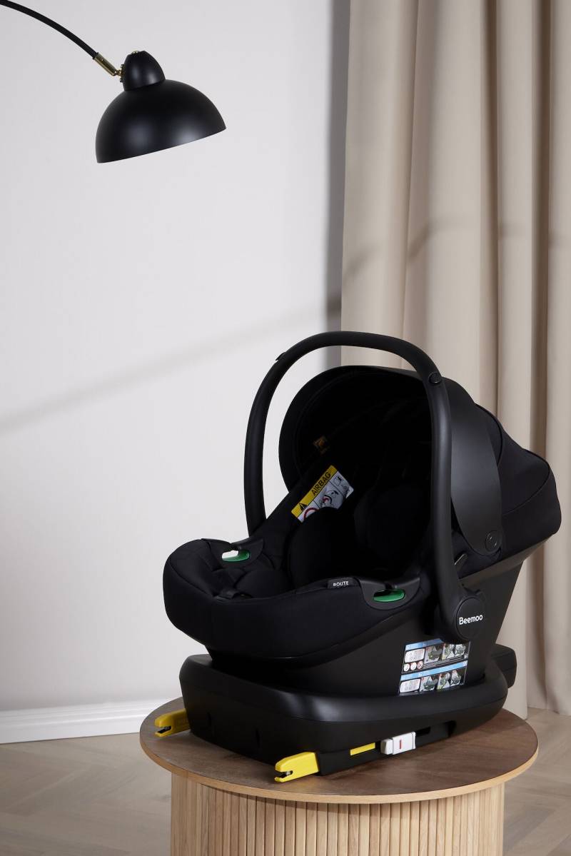 Beemoo Route i-Size Babyschale inkl. ISOFIX-Basis, Black Stone von Beemoo