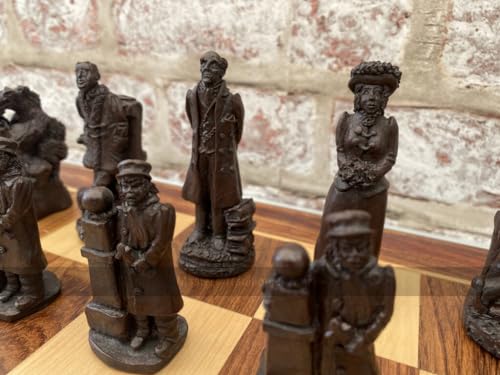 Berkeley Chess Sherlock Holmes Set with 6 inch King - Cream and Brown von Berkeley Chess