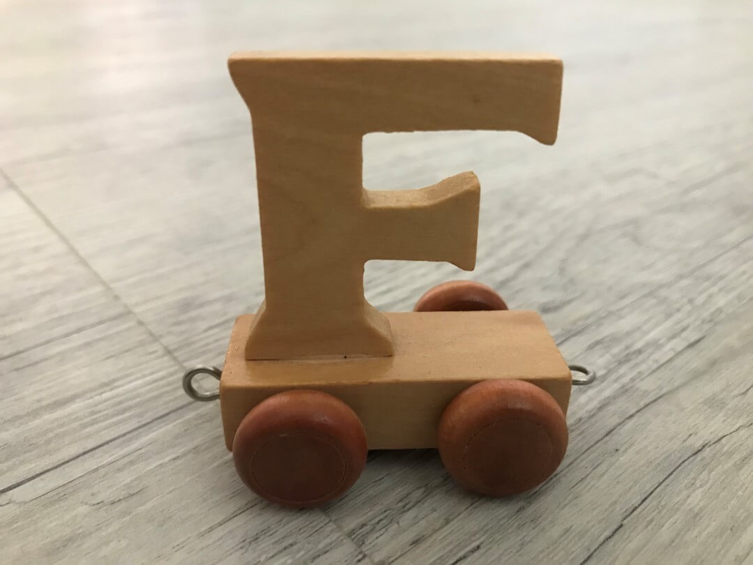 Bino Buchstaben Geburtstagszug - Anhänger F Bino Buchstaben Geburtstagszug - Anhänger F von Bino