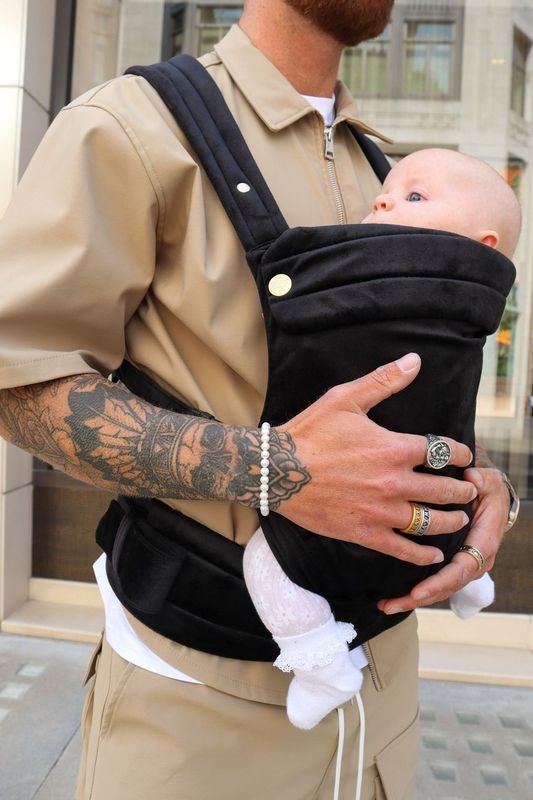 Bizzi Growin Nomad Babytrage, Onyx Black Bizzi Growin Nomad Babytrage, Onyx Black von Bizzi Growin