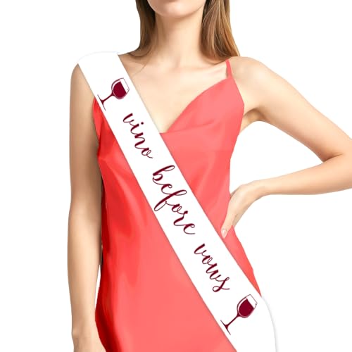 Weinthema Bachelorette Party Schärpe Vino Before Vows Schärpe Bride to Be Weindekor weißer Satin mit weinrotem Schriftzug für Frauen Brautparty Verlobung Party Supplies von Blisstock