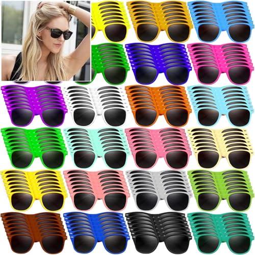 144 Stück 24 Farbe Neon Sonnenbrille, 80's Retro Stil Perfekte bunte Neuheit Sonnenbrille Set für Geburtstag Party Zubehör, Strand, Goody Bag Bevorzugungen für Kinder Erwachs (24-Farben-Stil, 144) 144 Stück 24 Farbe Neon Sonnenbrille, 80's Retro Stil Perfekte bunte Neuheit Sonnenbrille Set für Geburtstag Party Zubehör, Strand, Goody Bag Bevorzugungen für Kinder Erwachs (24-Farben-Stil, 144) von Boboeitody