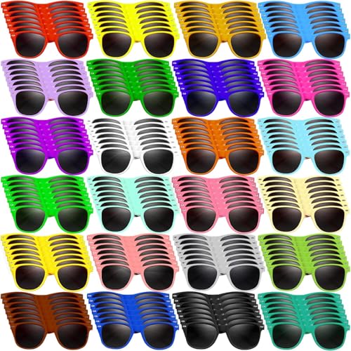 Partybrillen Set, 144 Pack 24 Farbe Neon Sonnenbrillen für Kinder & Erwachsene,Neon Sonnenbrille Party Gefälligkeiten Bulk für Geburtstag Party Zubehör,Strand,Pool Party Bevorzugungen,Goody Bag Partybrillen Set, 144 Pack 24 Farbe Neon Sonnenbrillen für Kinder & Erwachsene,Neon Sonnenbrille Party Gefälligkeiten Bulk für Geburtstag Party Zubehör,Strand,Pool Party Bevorzugungen,Goody Bag von Boboeitody