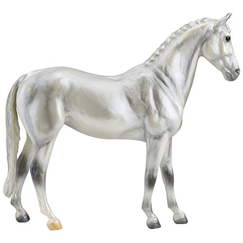 Breyer Horses Freedom Series Pferd | Pearly Grey Trakehner | Maßstab 1:12 | Pferdespielzeug | Modell #960 von Breyer