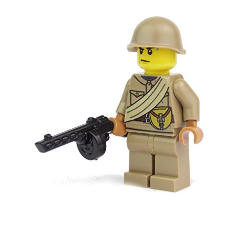 Russischer Soldat | Ausgerüstet mit BrickArms PPSh und Helm | Bedruckte Custom Figur von BricksStuff
