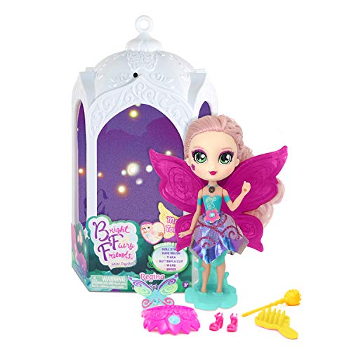 BFF Bright Fairy Friends Puppe – Feenkönigin mit funkelnden Flügeln, 6 Überraschungen und einem bewegungsaktiviertenfeenhaus. Tolles Geschenk für Kinder ab 3 Jahren BFF Bright Fairy Friends Puppe – Feenkönigin mit funkelnden Flügeln, 6 Überraschungen und einem bewegungsaktiviertenfeenhaus. Tolles Geschenk für Kinder ab 3 Jahren von Bright Fairy Friends
