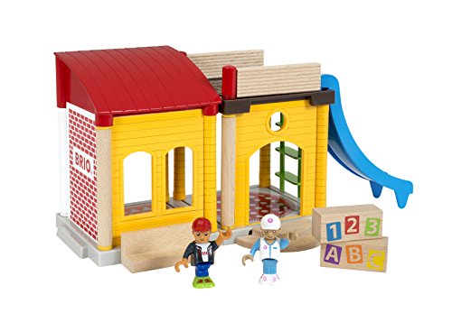 BRIO 33943 - Village Schule, bunt von BRIO