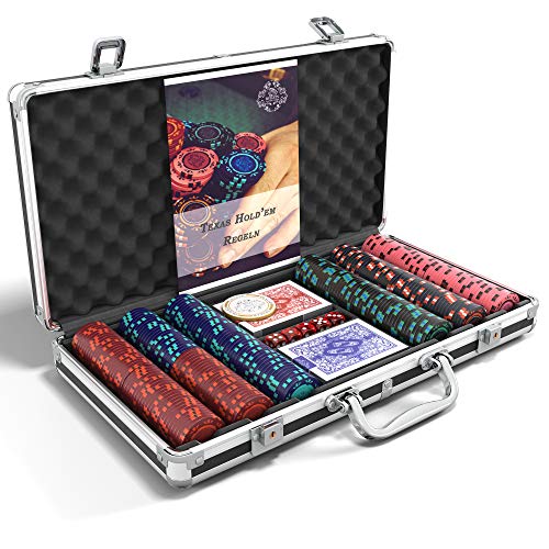 Bullets Playing Cards - Pokerkoffer Corrado - Pokerset mit 300 Clay Pokerchips ohne Werte -inkl. Keramik Dealerbutton, Doppelpack Pokerkarten von Bullets Playing Cards