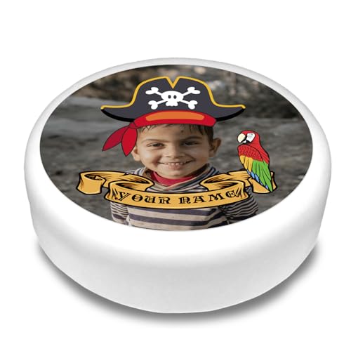 Cakeshop Runde Personalisierte Essbare Tortendekoration Piratenhut Foto-Upload | Benutzerdefiniertes Bild & Name | Für Geburtstage & Feiern | Mehrere Formen & Größen | Zuckerguss- & Oblatenpapier Cakeshop Runde Personalisierte Essbare Tortendekoration Piratenhut Foto-Upload | Benutzerdefiniertes Bild & Name | Für Geburtstage & Feiern | Mehrere Formen & Größen | Zuckerguss- & Oblatenpapier von CAKESHOP edible cake toppers EST. 2012