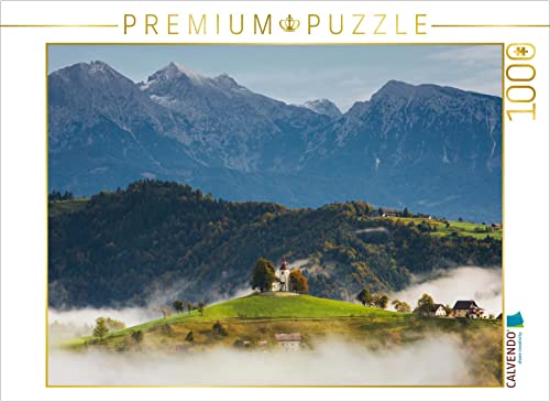 CALVENDO Puzzle Kirche St. Thomas vor Bergen, umgeben von Nebel 1000 Teile Puzzle quer | 1000 Teile Lege-Größe 64 x 48 cm Foto-Puzzle für glückliche Stunden CALVENDO Puzzle Kirche St. Thomas vor Bergen, umgeben von Nebel 1000 Teile Puzzle quer | 1000 Teile Lege-Größe 64 x 48 cm Foto-Puzzle für glückliche Stunden von CALVENDO