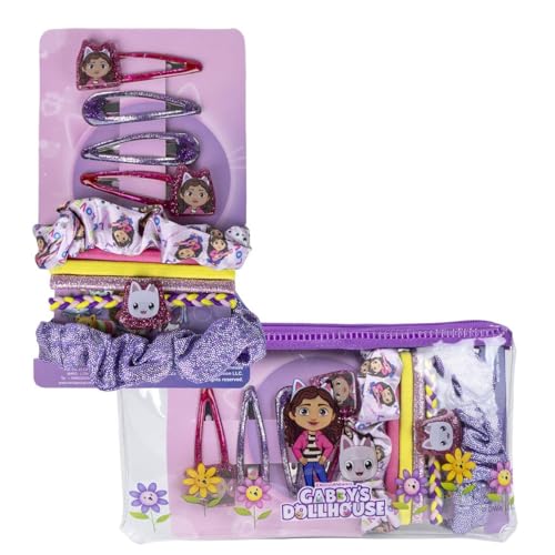 Gabby's Dollhouse Beauty-Set, 2 Haargummis aus Stoff, 4 Haargummis, 4 Haargummis, 4 Haarnadeln und Kulturbeutel, mehrfarbig, inspiriert von Gabby's Dollhouse, Originalprodukt, entworfen in Spanien Gabby's Dollhouse Beauty-Set, 2 Haargummis aus Stoff, 4 Haargummis, 4 Haargummis, 4 Haarnadeln und Kulturbeutel, mehrfarbig, inspiriert von Gabby's Dollhouse, Originalprodukt, entworfen in Spanien von CERDÁ LIFE'S LITTLE MOMENTS