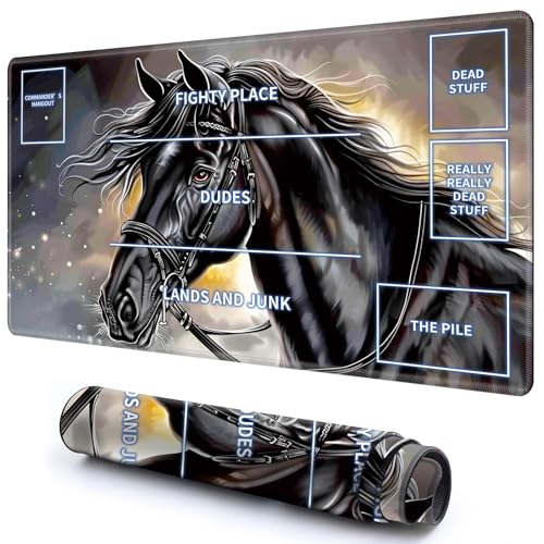 Niedliche Spielmatte mit Zonen -1 für MTG-Kartenspiel, 59,9 x 34,8 cm, rutschfeste Schreibtischunterlage mit glatter Oberfläche und genähtem Rand für TCG-Karten-Brettspiele, Zubehör, schwarzes Pferd Niedliche Spielmatte mit Zonen -1 für MTG-Kartenspiel, 59,9 x 34,8 cm, rutschfeste Schreibtischunterlage mit glatter Oberfläche und genähtem Rand für TCG-Karten-Brettspiele, Zubehör, schwarzes Pferd von CGFGHHUY