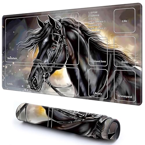 Niedliche Spielmatte mit Zonen -2 für MTG-Kartenspiel, 69,8 x 49,9 cm, rutschfeste Schreibtischunterlage mit glatter Oberfläche und genähtem Rand für TCG-Karten-Brettspiele, Zubehör, schwarzes Pferd Niedliche Spielmatte mit Zonen -2 für MTG-Kartenspiel, 69,8 x 49,9 cm, rutschfeste Schreibtischunterlage mit glatter Oberfläche und genähtem Rand für TCG-Karten-Brettspiele, Zubehör, schwarzes Pferd von CGFGHHUY