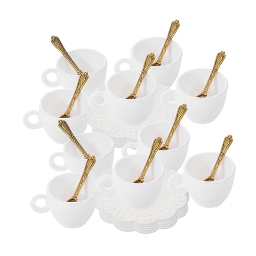 CHICAMPERA 10 Sets Miniatur-kaffeetassen-Set Aus Kunststoff Mit Tellern Mit Spitzenrand Und Metalllöffeln. Realistische Weiße Puppenhaus-Becher. Winzige Teetassen Für von CHICAMPERA