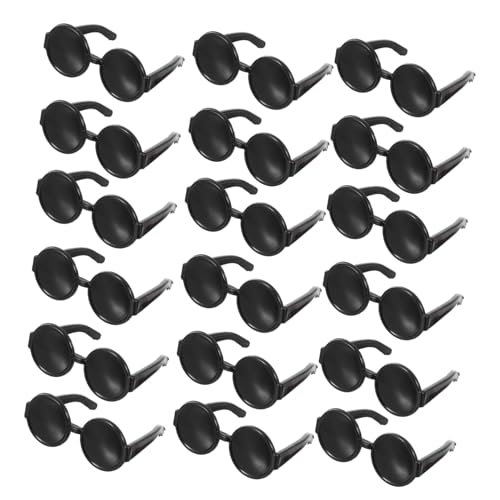CLISPEED 60 Stück Teiliges Mini Sonnenbrillen für Puppenhaus Deko Doll Sunglasses Props aus Hochwertigem Kunststoff Langlebig und Praktisch für DIY Puppen Accessoires und Kreatives Spiel CLISPEED 60 Stück Teiliges Mini Sonnenbrillen für Puppenhaus Deko Doll Sunglasses Props aus Hochwertigem Kunststoff Langlebig und Praktisch für DIY Puppen Accessoires und Kreatives Spiel von CLISPEED