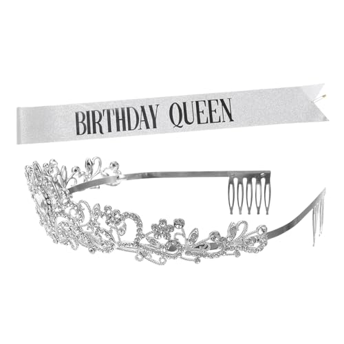 CLISPEED Geburtstagskrone und Schulterband mit Verstellbarer Strass Tiara Leichte Legierte Krone für Mädchen Partyzubehör Silbernes Teiliges Geburtstags Accessoire für Feier CLISPEED Geburtstagskrone und Schulterband mit Verstellbarer Strass Tiara Leichte Legierte Krone für Mädchen Partyzubehör Silbernes Teiliges Geburtstags Accessoire für Feier von CLISPEED