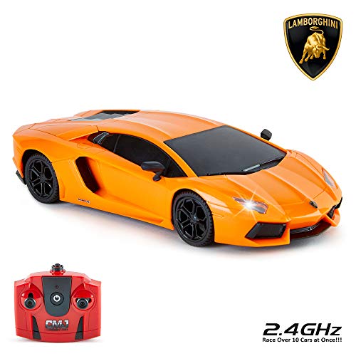 Lamborghini Aventador Offizielles Lizenziertes ferngesteuertes Auto mit Arbeitsscheinwerfern, funkgesteuertes RC-Auto im Straßenmaßstab 1:24, 2,4 GHz, großartiges Spielzeug (Orange) von CMJ RC CARS