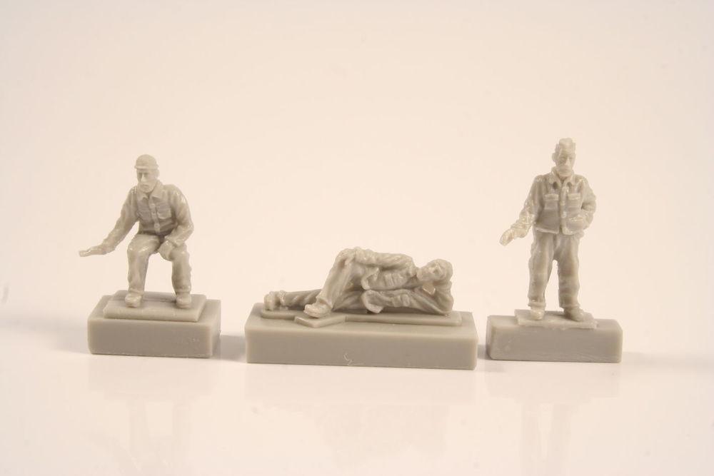 U-Boot Typ IX C - Crew at rest  (3 Figuren) von CMK